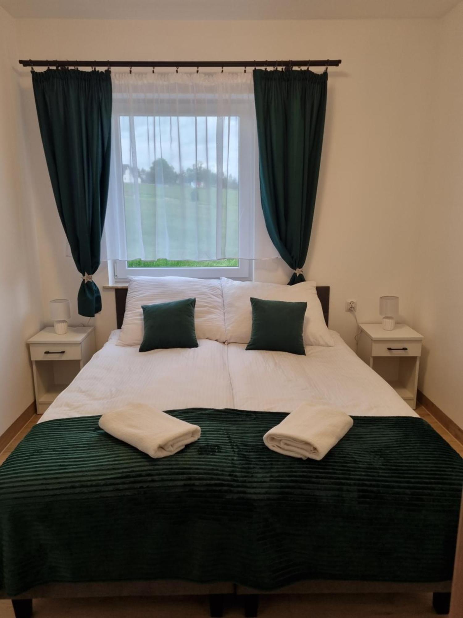 Apartamenty Jelen Pod Grapom Banska Nizna Exterior foto